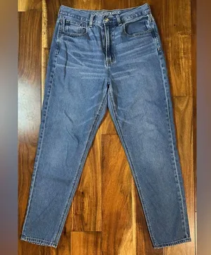 American Eagle Outfitters Mom Jeans thumbnail 1