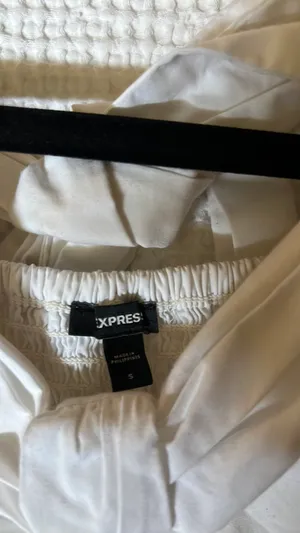 Express Puff Sleeve Top thumbnail 2