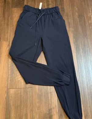 Lululemon On the Fly Jogger True Navy Luxtreme Drawstring Pants Size 4 LW5CV4S thumbnail 1