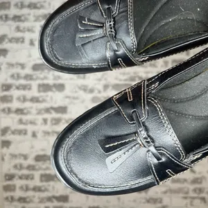 Clarks | women black leather loafers thumbnail 5
