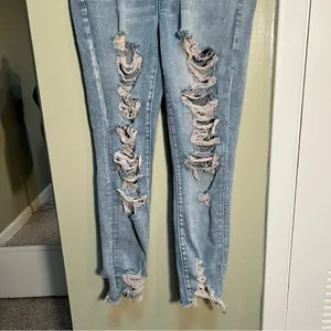 American Eagle Women's Size 16‎ Short Hi-Rise Jegging Light Wash Destroyed High thumbnail 5