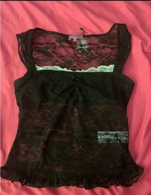 Edikted Black Top thumbnail 1