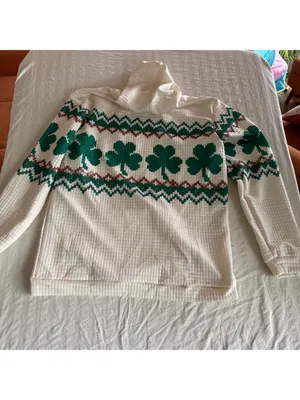 Women’s Cream and Green Shamrock Pullover Crewneck Long Sleeve Top Size XL thumbnail 5