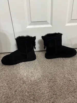 UGG Women’s Boots Black thumbnail 2