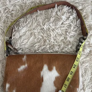 Free People Cowhide Leather Shoulder‎ Baguette Purse Brown White thumbnail 9