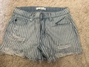KanCan Striped Shorts thumbnail 2