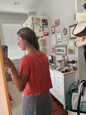 Lululemon T-Shirt thumbnail 2