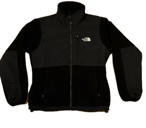 The North Face Women’s Retro late 90s black Denali fleece Jacket size S thumbnail 3