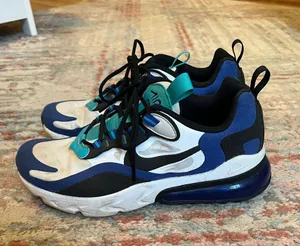 Nike Women’s Tennis Shoes thumbnail 1