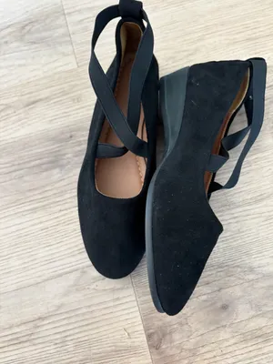 Love Black Suede Cross-Strap Ballet Flats size 7.5 thumbnail 2