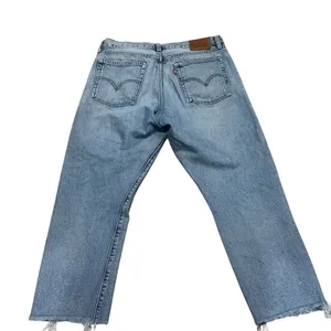 Levi's Women's Distressed Wedgie Straight Jeans Size 31 Light Blue thumbnail 3