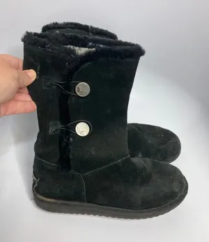 Koolaburra by UGG Victoria Boots Womens 9 Black Fair Suede Faux Fur Bows 1096409 thumbnail 1