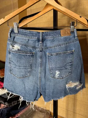 American Eagle Highest Rise Mom Jean Shorts Distressed Cutoff Denim Size 4 thumbnail 7