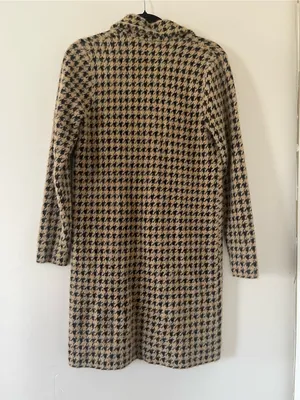 Houndstooth Knit Jacket Coatigan Small Tan Black Quiet Luxury Old Money Layering thumbnail 4