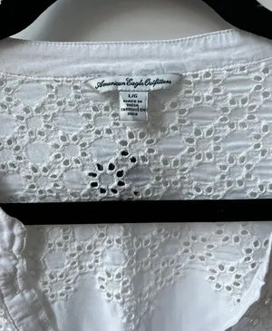 American Eagle Outfitters White Flowy Blouse thumbnail 2