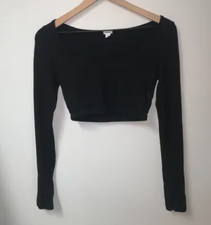 Long Sleeve Cropped Shirt thumbnail 1