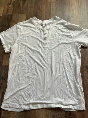 Lululemon Top thumbnail 1