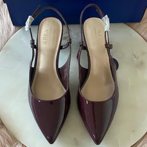NWT Apt. 9 Keerah Women's Slingback Kitten Heels thumbnail 1