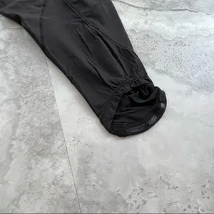 Lululemon 6 Run a‎ Marathon Crop Workout Pants thumbnail 5