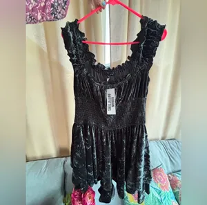 Urban Outfitters✨ Rosie Velvet Romper NWT thumbnail 4