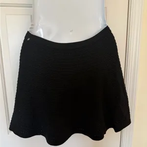Theory Rortie Prosecco Textured Knit Flared Skirt Black Size S/P thumbnail 3