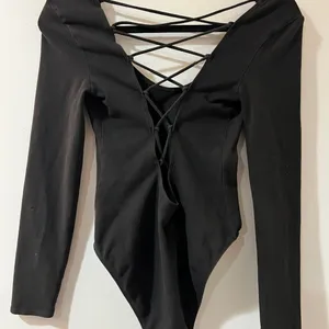 Victoria Secret Long Sleeves Bodysuit Size S thumbnail 2