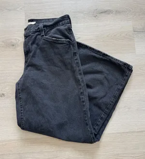 Levi's Black Wide-Leg High-Rise Jeans Vintage Baggy Minimalist Style thumbnail 1