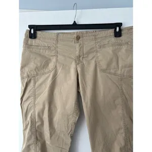 Old Navy Womens Khaki Low Rise Cargo‎ Straight Leg Utility Pants Tan Size 12 thumbnail 2