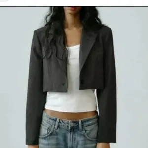 ZARA Jacket Cropped thumbnail 2