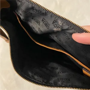 michael kors side bag‎ thumbnail 5