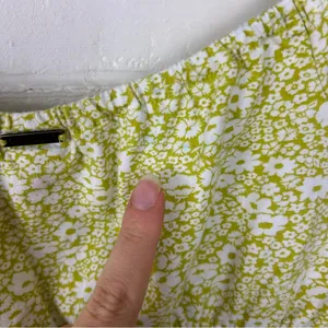 Billabong Floral Print Crop Top Size S thumbnail 7