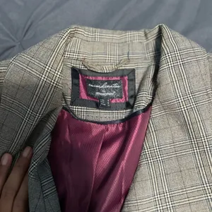 Atmosphere Beautiful plaid blazer/ suit jacket thumbnail 3