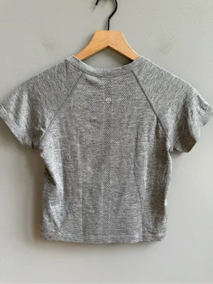 Lululemon Swiftly Tech Short Sleeve Shirt 2.0 Race Length Slate / White Grey 6-8 thumbnail 6