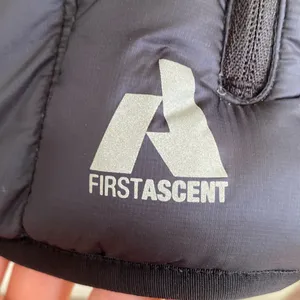 Eddie Bauer First Ascent Whittaker Mountain EB800 Down Puffer Vest Women Medium thumbnail 2
