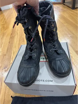 Hunter Black Lace-Up Waterproof Winter Boots with Box and Care Card US 10/ UK7.5 thumbnail 2