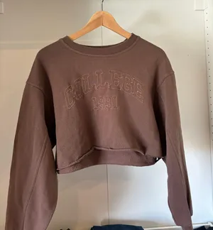 Garage Cropped Crewneck thumbnail 1