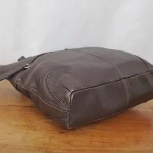 Brown Leather Tote Style Purse thumbnail 6