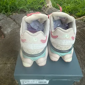 New balance 9060 women sneakers shoes seze 4.5 thumbnail 3