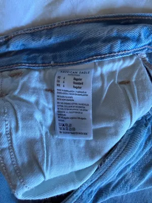 American Eagle Mom Jean Size 6 thumbnail 4