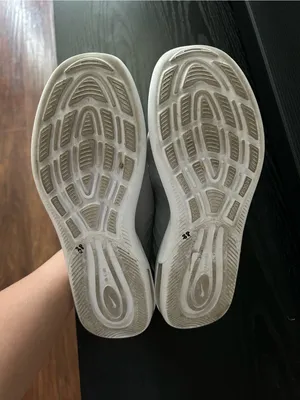 Nike White, Gray & Blue Low-Top Sneakers thumbnail 4