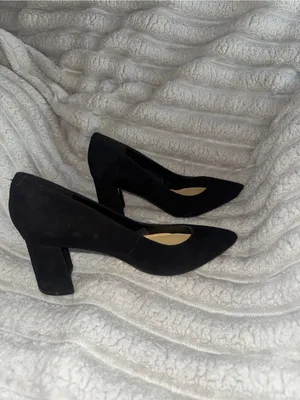 Marc Fisher Zala Black Suede Block Heel Pumps Size 6.5 thumbnail 6