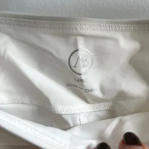 AB Addison Bay Biker Shorts Women Large White Athleisure Side Pockets Activewear thumbnail 2