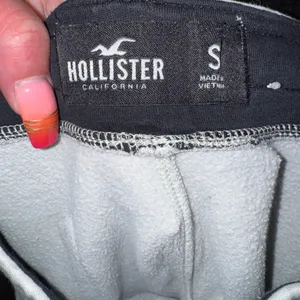 Hollister Triple graphic logo joggers thumbnail 8