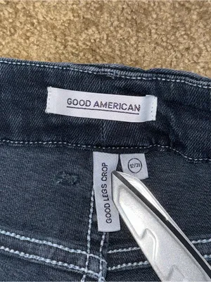 Good American GLCRE899T Good Legs Crop Jeans High Waist Sz 12 / 31 Blue344 Dark thumbnail 7