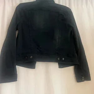 Blank NYC Black Cropped Jean Jacket thumbnail 5