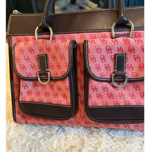 Vintage Dooney & Bourke DB Monogram Purse Bag Top Handle Pink Red Leather‎ Trim thumbnail 2