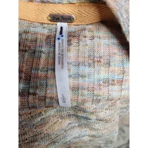Free People Happy Day Top Size L. B-7 thumbnail 5