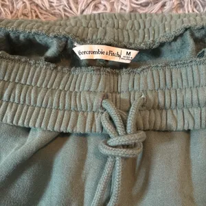 Abercrombie Sweat Shorts Green thumbnail 2