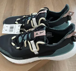 Ultraboost 21 x Parley Shoes GX1244 Unisex M 7 / W 8 NWT thumbnail 1