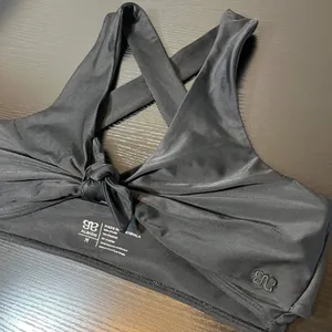 Albion Fit Black Front Tie Cross Back Bikini Top Size Medium Swimwear thumbnail 2